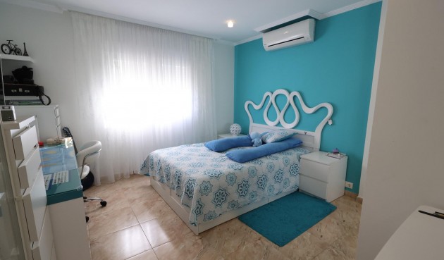 Brukt - Villa -
Torrevieja - Costa Blanca