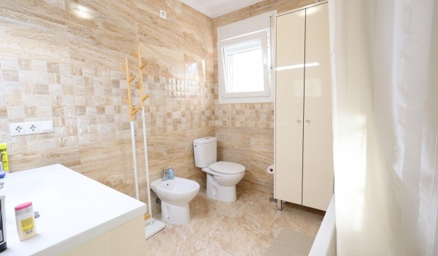 Brukt - Villa -
Torrevieja - Costa Blanca