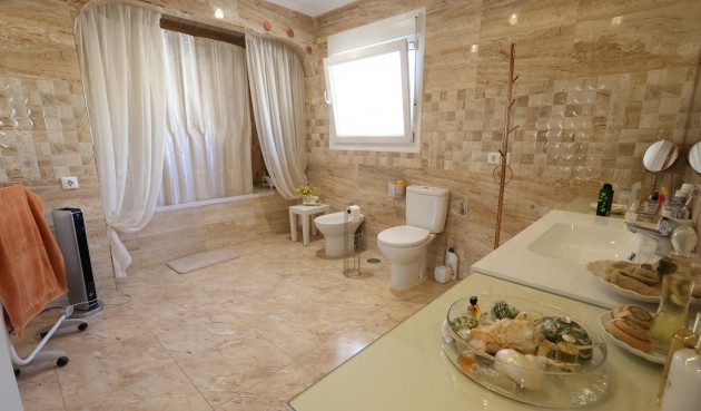 Brukt - Villa -
Torrevieja - Costa Blanca