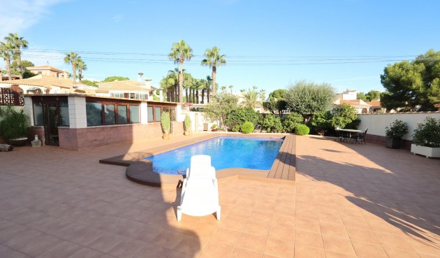 Brukt - Villa -
Torrevieja - Costa Blanca