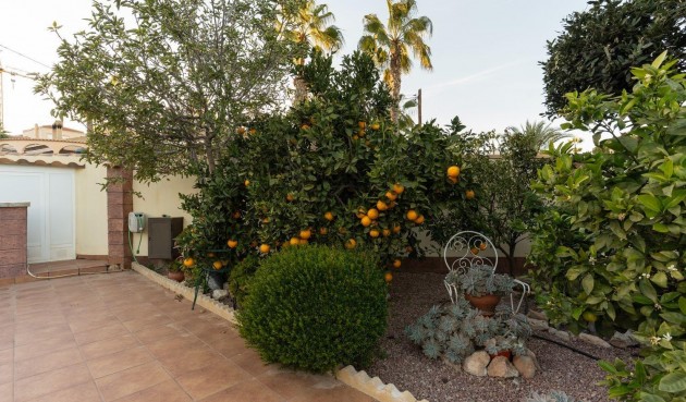 Resale - Villa -
Torrevieja - Los Balcones - Los Altos del Edén