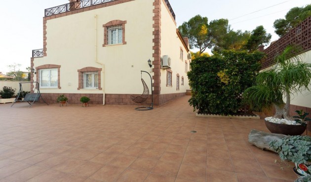 Resale - Villa -
Torrevieja - Los Balcones - Los Altos del Edén