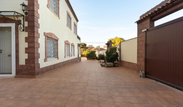 Resale - Villa -
Torrevieja - Los Balcones - Los Altos del Edén