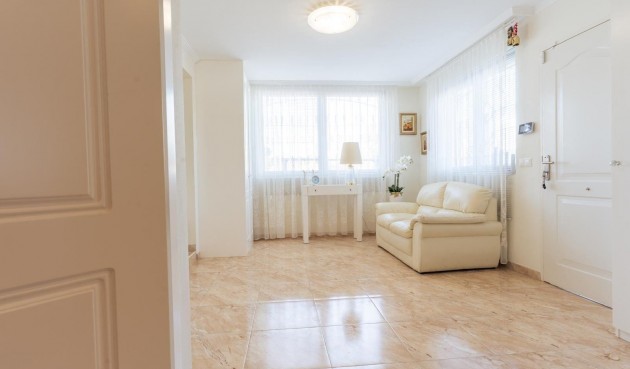 Resale - Villa -
Torrevieja - Los Balcones - Los Altos del Edén