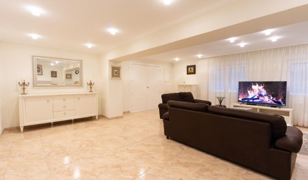 Resale - Villa -
Torrevieja - Los Balcones - Los Altos del Edén