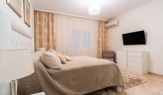 Resale - Villa -
Torrevieja - Los Balcones - Los Altos del Edén