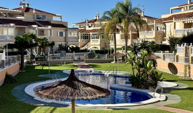 Återförsäljning - Duplex -
Orihuela Costa - Costa Blanca