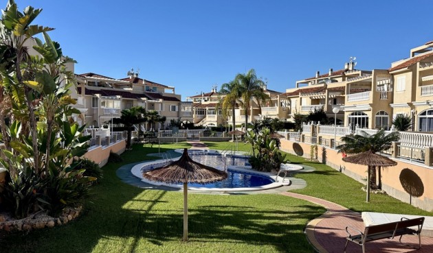 Återförsäljning - Duplex -
Orihuela Costa - Costa Blanca