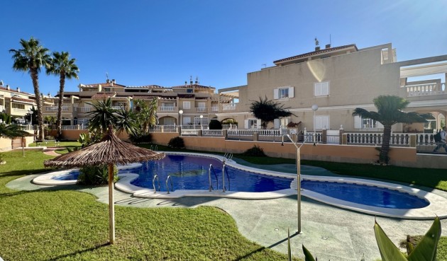 Återförsäljning - Duplex -
Orihuela Costa - Costa Blanca