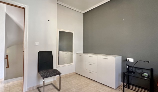 Återförsäljning - Duplex -
Orihuela Costa - Costa Blanca