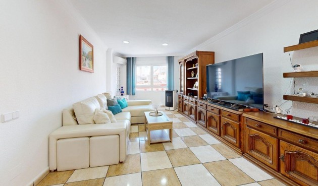 Resale - Apartment -
Torrevieja - Puerto Deportivo