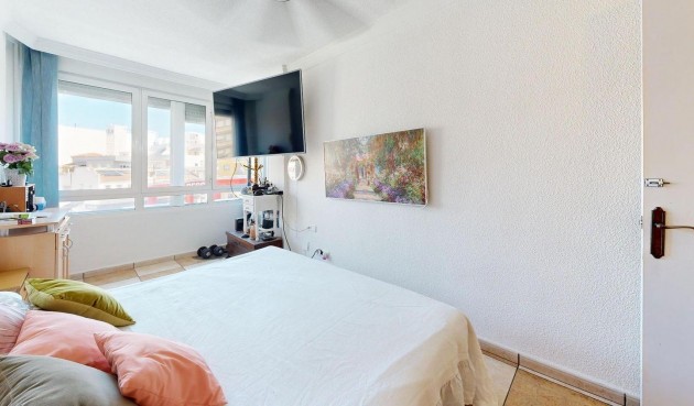 Resale - Apartment -
Torrevieja - Puerto Deportivo