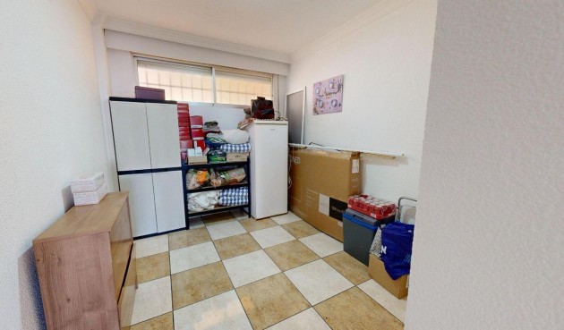 Resale - Apartment -
Torrevieja - Puerto Deportivo