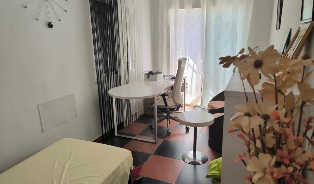 Resale - Villa -
Torrevieja - La Siesta