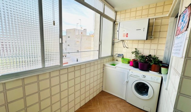 Brukt - Apartment -
Torrevieja - Centro