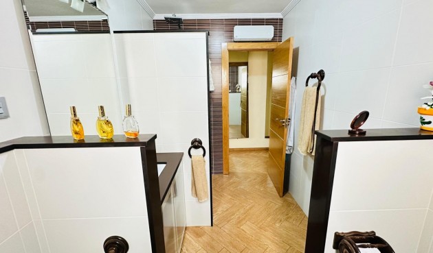 Brukt - Apartment -
Torrevieja - Centro