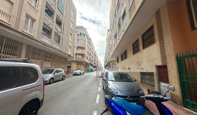 Brukt - Apartment -
Torrevieja - Centro