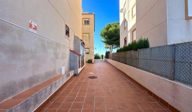 Återförsäljning - Apartment -
Torrevieja - Torreblanca