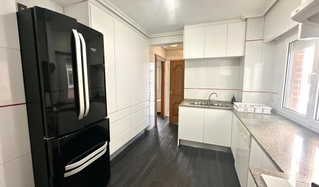 Resale - Apartment -
Orihuela Costa - Campoamor