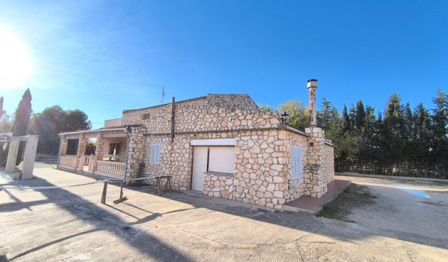Resale - Villa -
Yecla - Inland