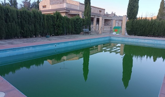 Resale - Villa -
Yecla - Inland