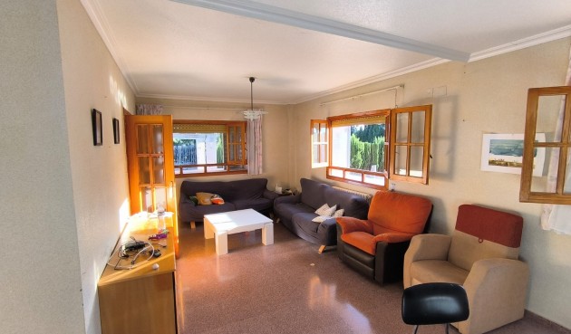 Resale - Villa -
Yecla - Inland