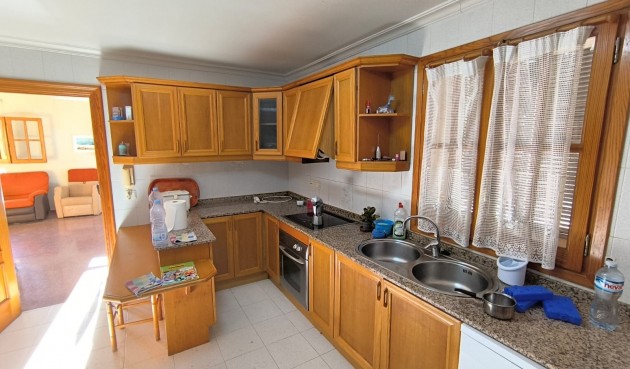 Resale - Villa -
Yecla - Inland