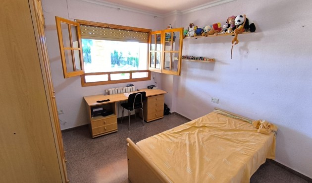 Resale - Villa -
Yecla - Inland