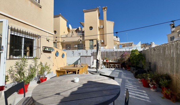 Reventa - Villa -
Orihuela Costa - Costa Blanca