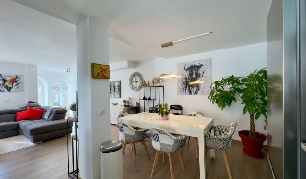 Reventa - Villa -
Orihuela Costa - Costa Blanca