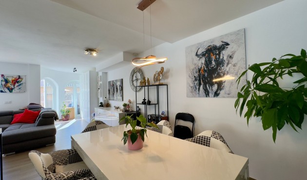 Reventa - Villa -
Orihuela Costa - Costa Blanca