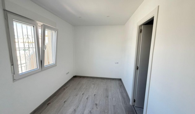 Resale - Semi Detached -
Torrevieja - Cabo Cervera