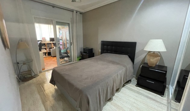 Återförsäljning - Villa -
Guardamar del Segura - Costa Blanca