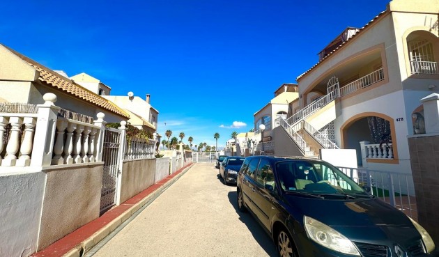 Brukt - Bungalow -
Torrevieja - Torretas