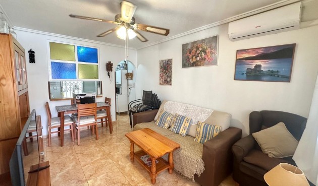 Brukt - Bungalow -
Torrevieja - Torretas