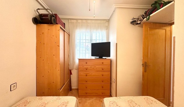 Brukt - Bungalow -
Torrevieja - Torretas