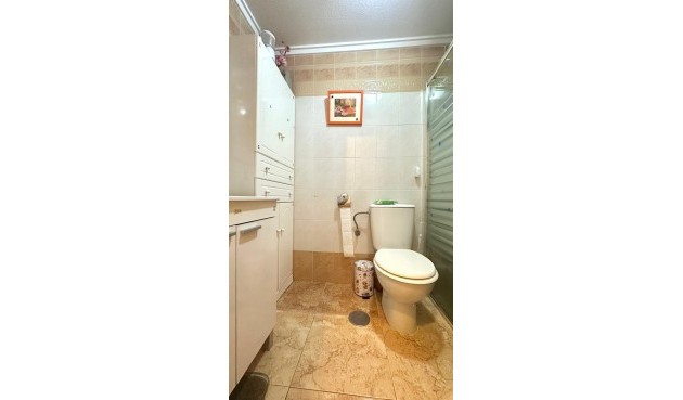 Brukt - Bungalow -
Torrevieja - Torretas