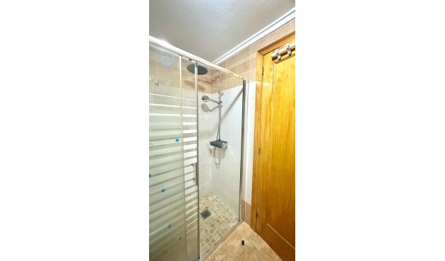 Brukt - Bungalow -
Torrevieja - Torretas