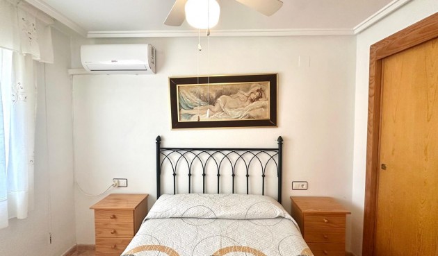 Brukt - Bungalow -
Torrevieja - Torretas