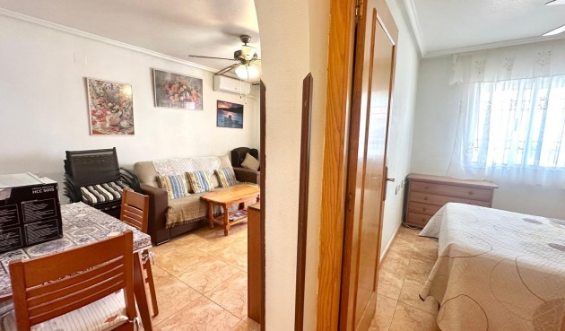 Brukt - Bungalow -
Torrevieja - Torretas