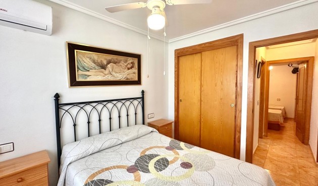 Brukt - Bungalow -
Torrevieja - Torretas