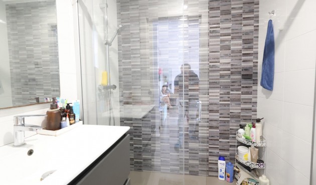 Resale - Bungalow -
Pilar de la Horadada - Costa Blanca