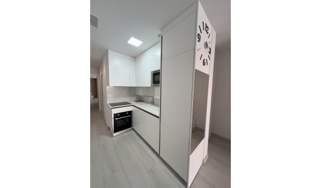 Återförsäljning - Apartment -
Torrevieja - Playa del Cura