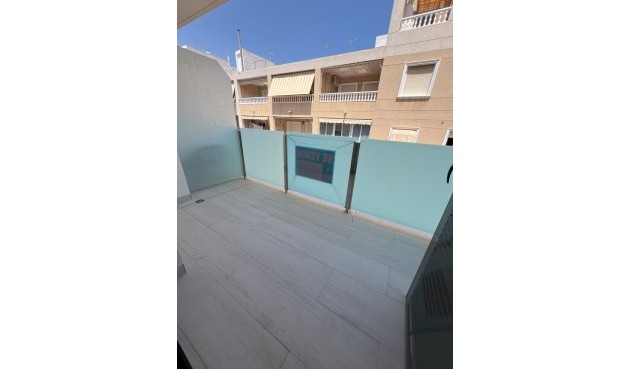 Återförsäljning - Apartment -
Torrevieja - Playa del Cura