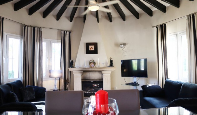 Resale - Villa -
Murla - Inland