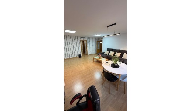 Brukt - Apartment -
Alicante - Costa Blanca