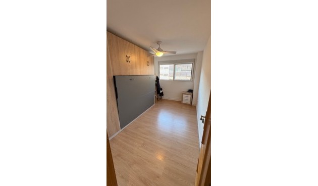 Brukt - Apartment -
Alicante - Costa Blanca