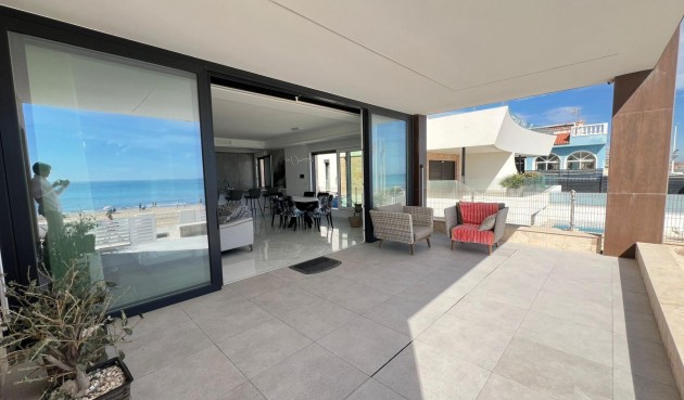 Resale - Villa -
Torrevieja - La Mata