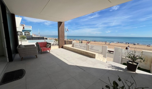 Resale - Villa -
Torrevieja - La Mata