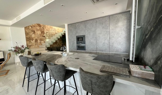 Resale - Villa -
Torrevieja - La Mata